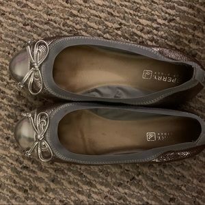 Sperry women’s size 6.5 silver cute flats